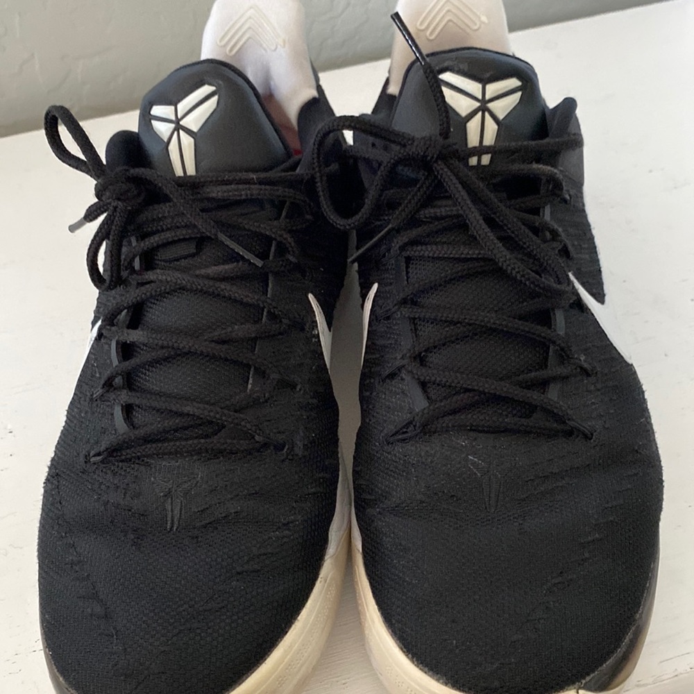 Nike Kobe A.D. NXT size 12